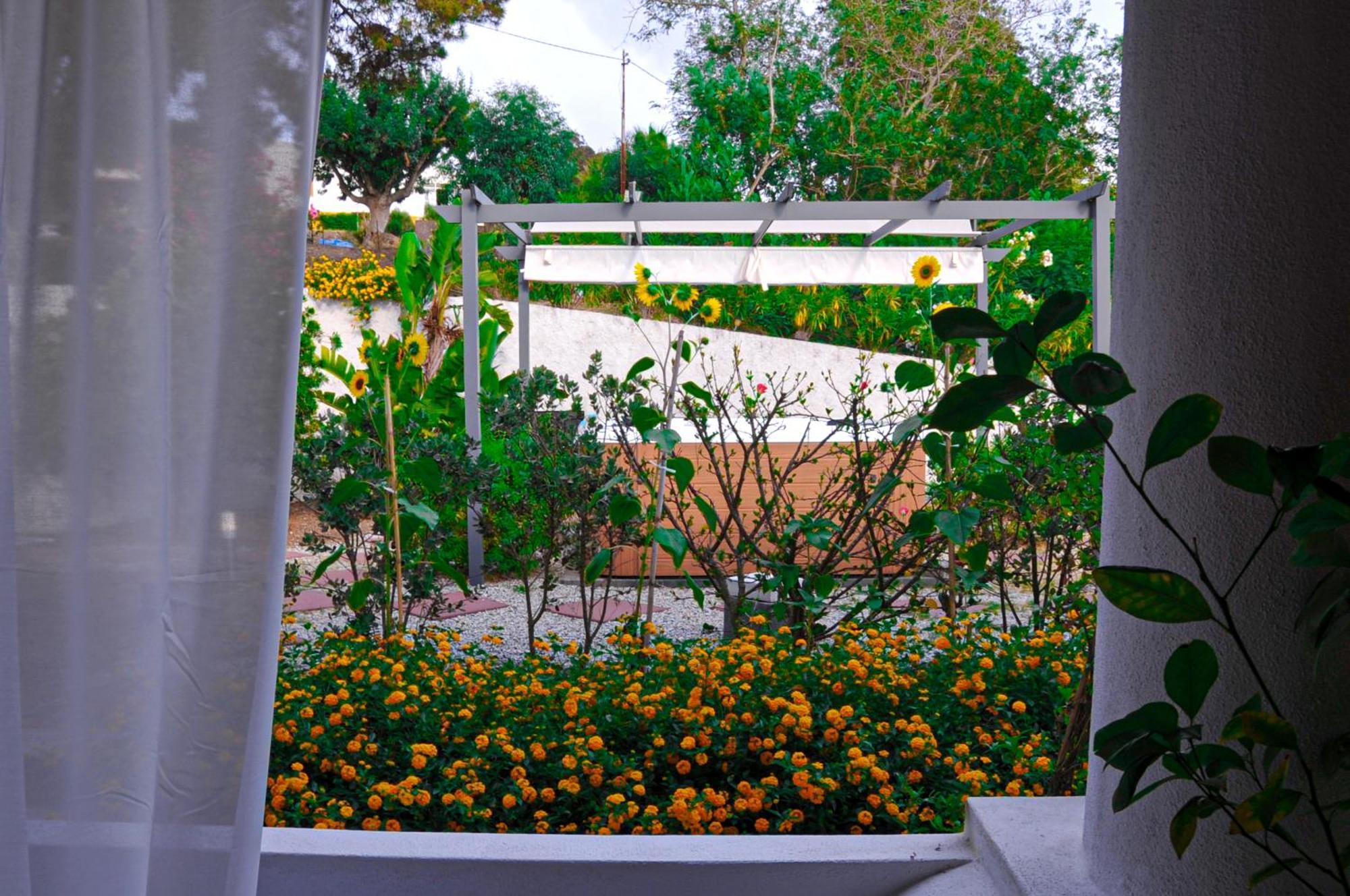 Maria Tindara "La Locanda" Vulcano  Exterior photo