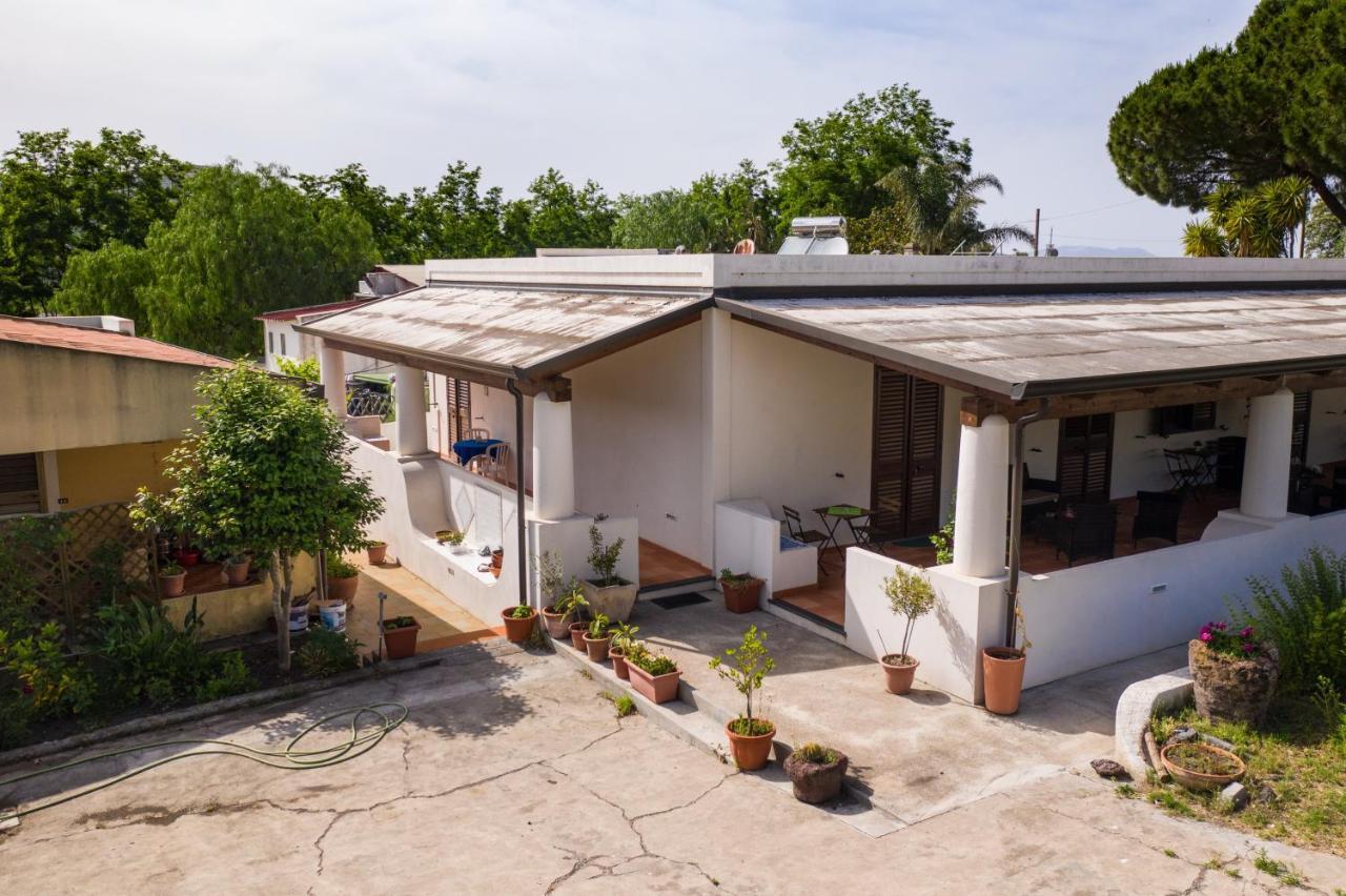 Maria Tindara "La Locanda" Vulcano  Exterior photo